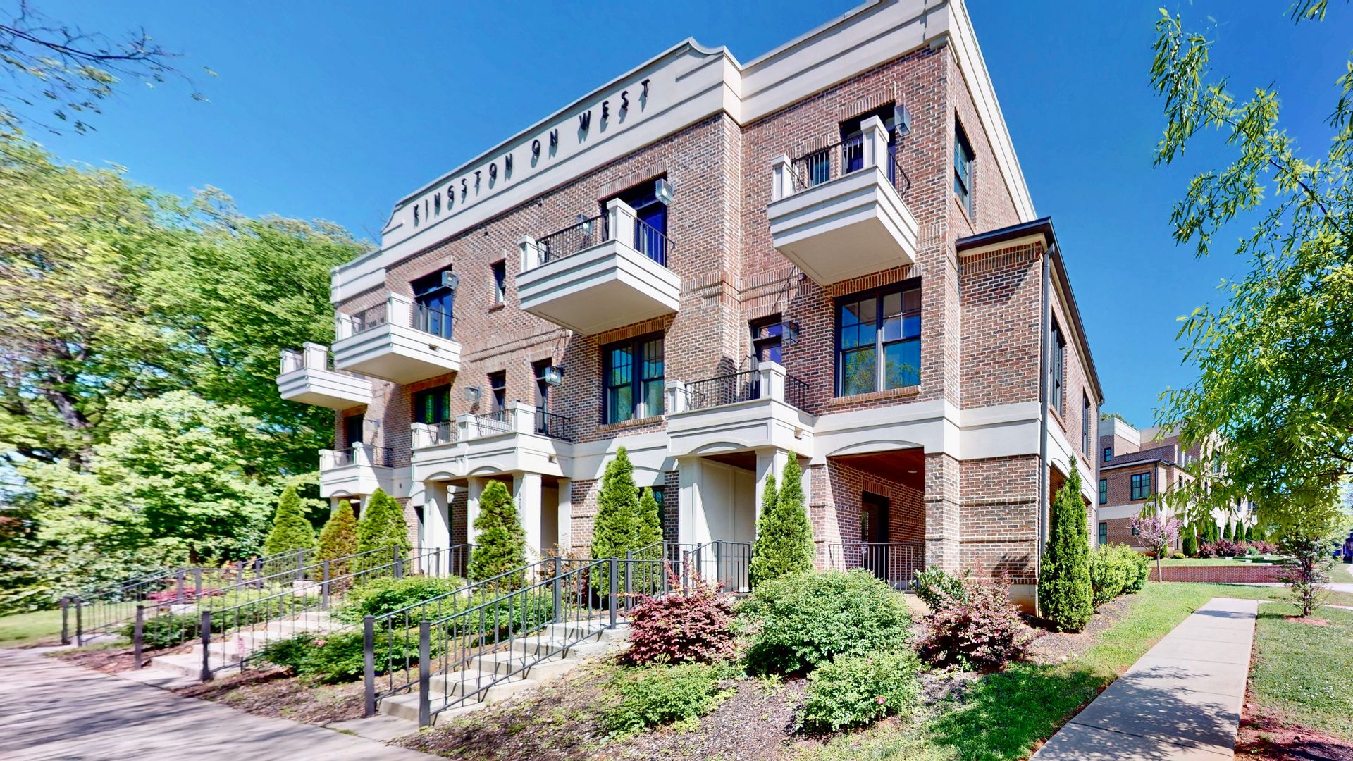 602 West Blvd
