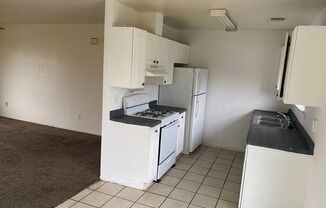 3 beds, 2 baths, $1,500, Unit Apt D