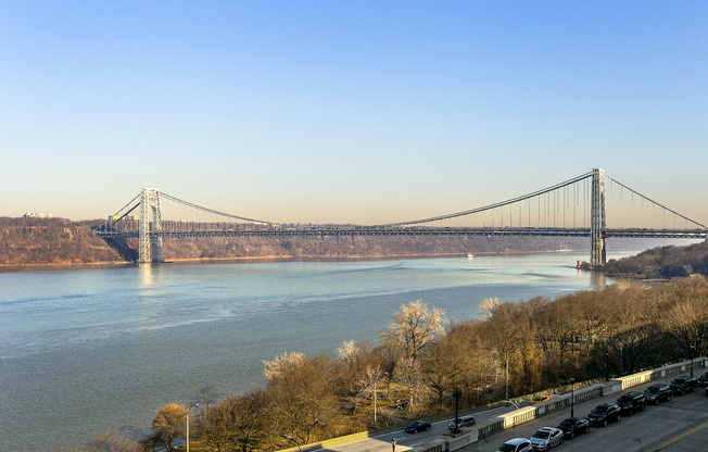 159 0 RIVERSIDE DR W