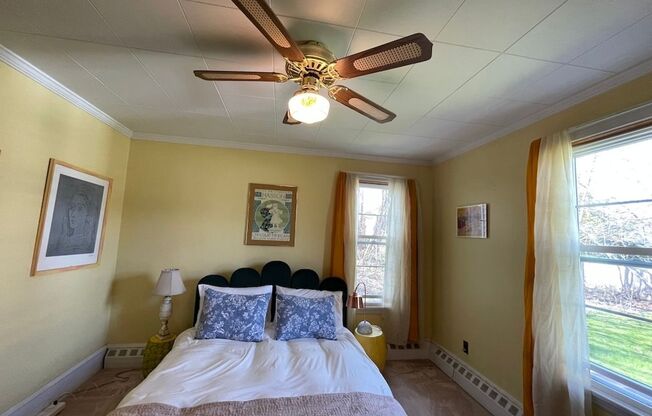 Charming 4BR House in Saco