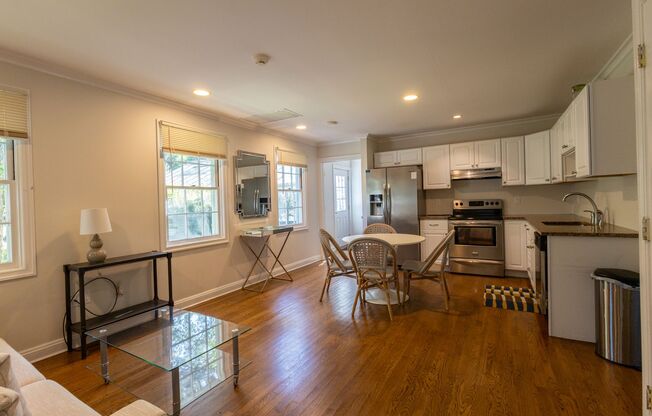 Spacious 2 - Bedroom, 2 Bathroom (Cottage - Rental)