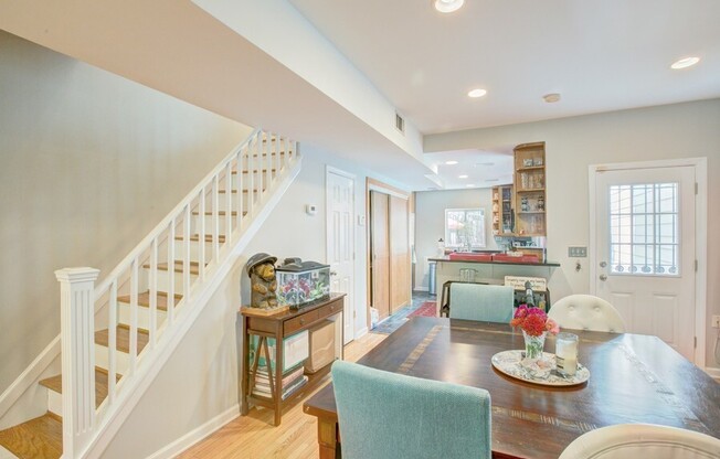 1730 10 ST NW