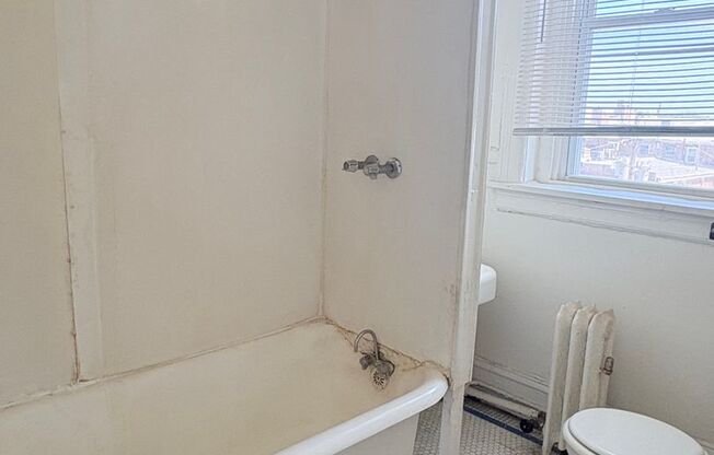 1 bed, 1 bath, 2 sqft, $999, Unit #407