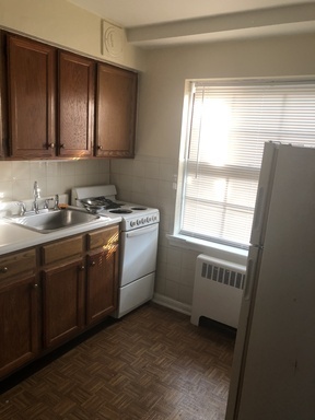 2 beds, 1 bath, $850