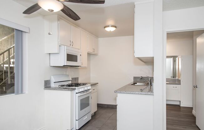 1 bed, 1 bath, 650 sqft, $1,850, Unit 114