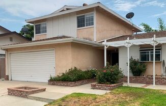 MOVE-IN READY! 4+2 on cul-de-sac w/XL bonus room!