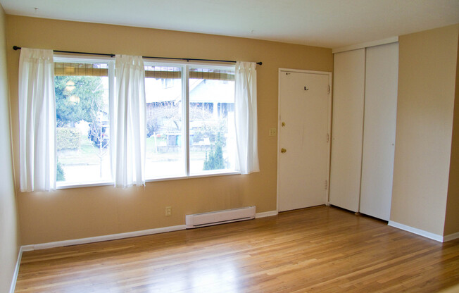 Lovely Arbor Lodge 3-Bedroom Home with Spacious Backyard