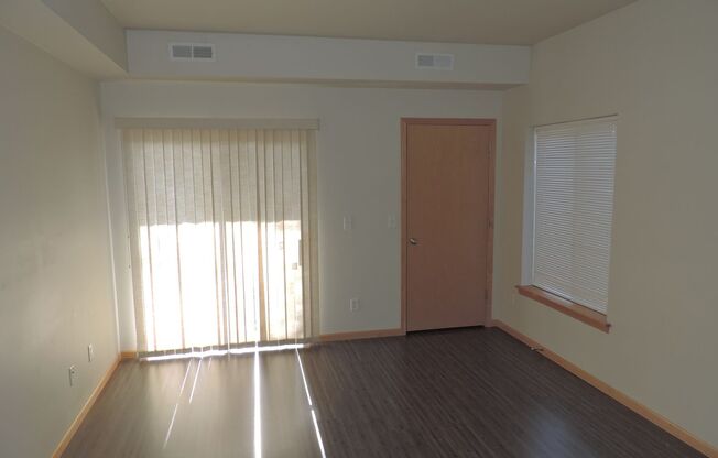 2 beds, 2 baths, $1,425