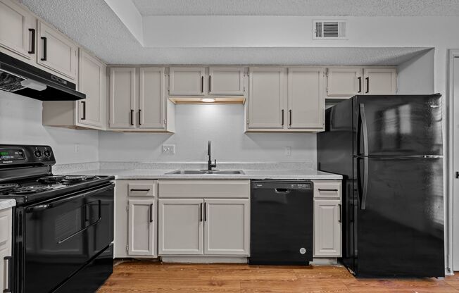 2 beds, 1.5 baths, 1,053 sqft, $1,375, Unit B-10