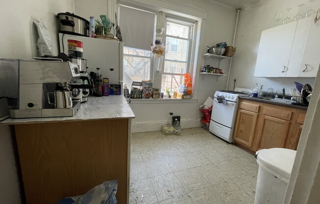 1381 COMMONWEALTH