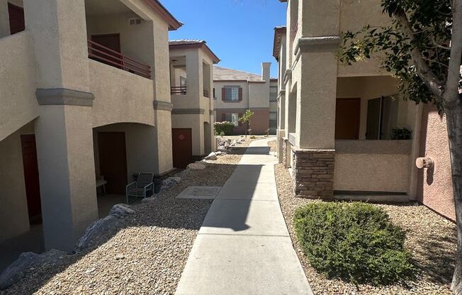 GORGEOUS RESORT STYLE LIVING IN THE HEART OF SUMMERLIN!