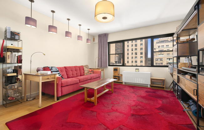 1 bed, 1 bath, $6,350, Unit 15B