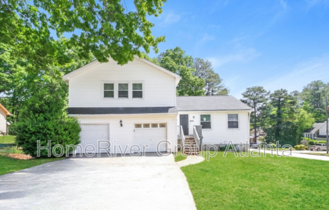 3000 SEBRING CT