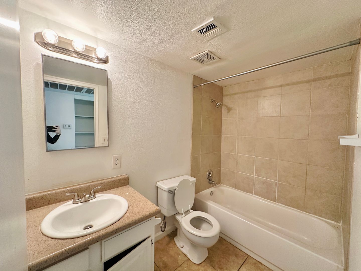 3616 KOLENDO CT