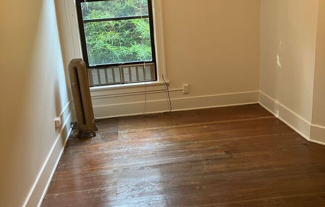 Studio, 1 bath, 182 sqft, $1,000, Unit 112