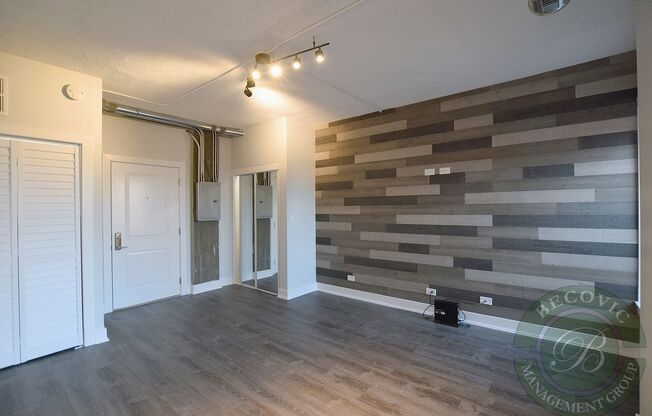 Studio, 1 bath, 280 sqft, $1,650, Unit 511