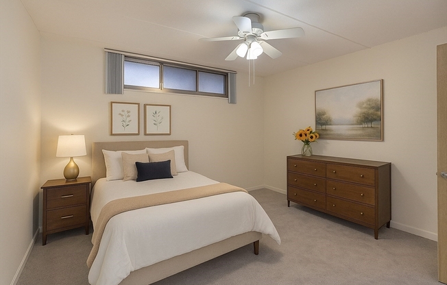 1 bed, 1 bath, 634 sqft, $2,200, Unit T28