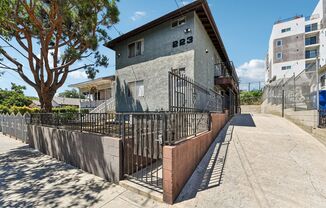 223 N MOUNTAIN VIEW AVE