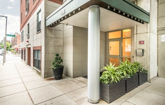 2 beds, 1 bath, 854 sqft, $4,200, Unit 4G
