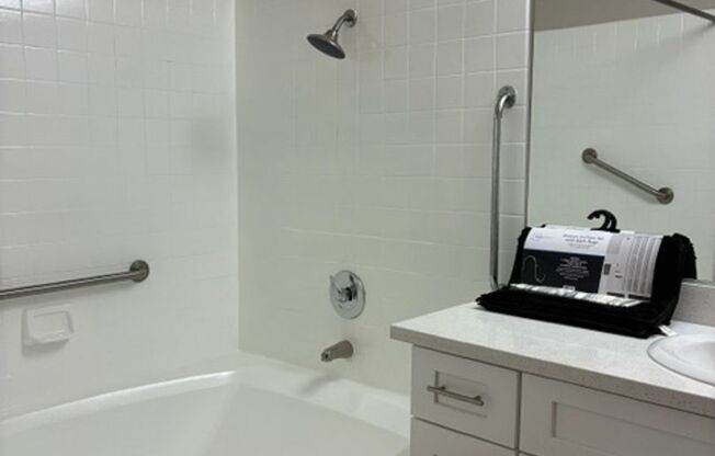 1 bed, 1 bath, 720 sqft, $1,399, Unit CA 1330-102