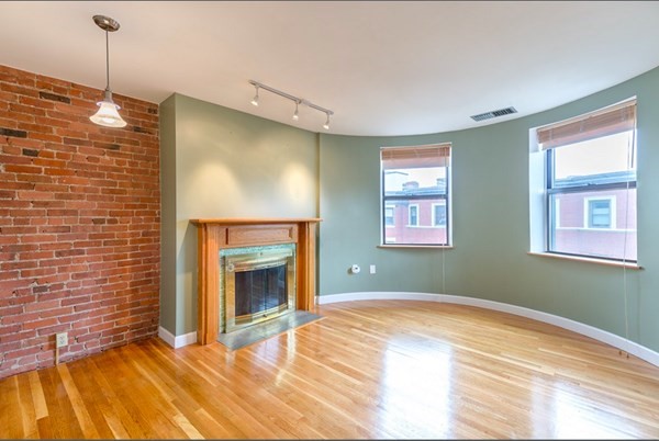 96 Gainsborough St.