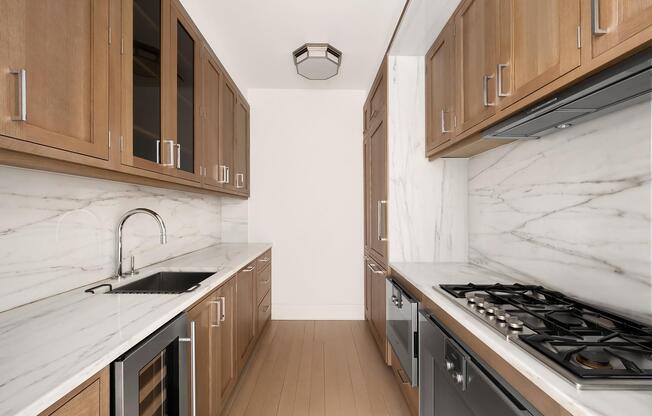2 beds, 2.5 baths, 1,664 sqft, $18,200, Unit 40B