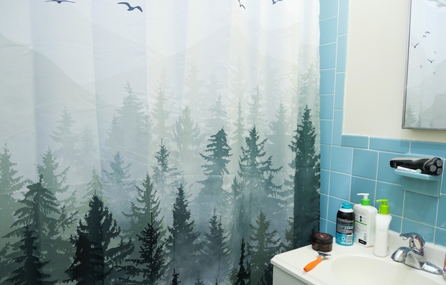 Studio, 1 bath, 999 sqft, $1,995, Unit 33