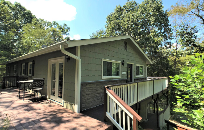 Wonderful Haw Creek Rental - Move in Special- $250 Off First Month's Rent If You Move in By 9/19/23- Lawncare Included!
