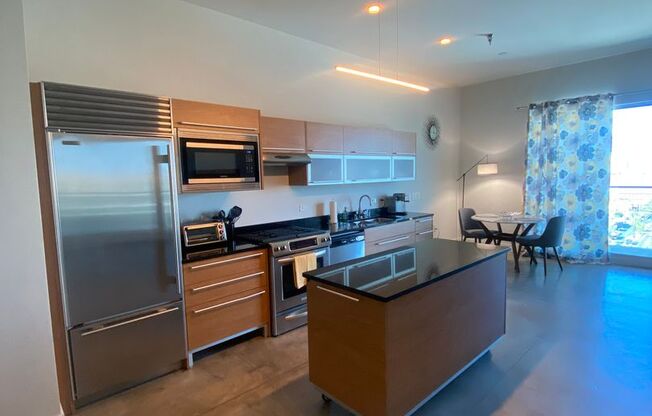 Studio, 1 bath, $2,200, Unit 1212