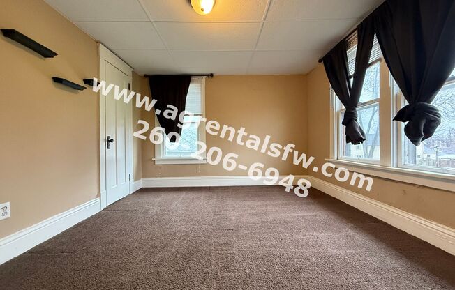 3 beds, 1 bath, $1,200