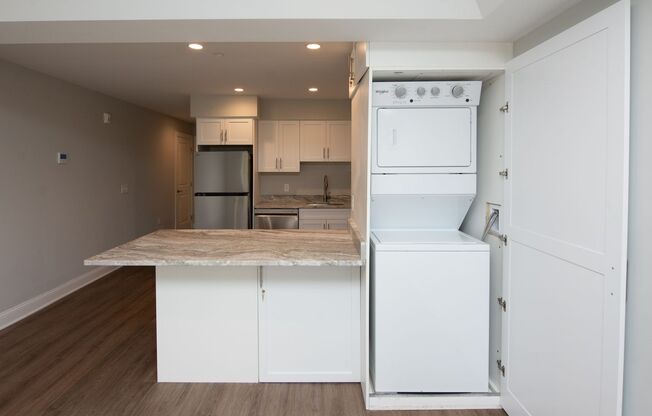 Studio, 1 bath, 460 sqft, $1,795, Unit 201C