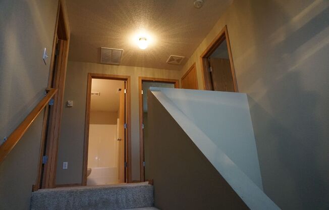 Spacious Walnut Grove 2 Story Home for Rent - 6412 NE 78th Ave