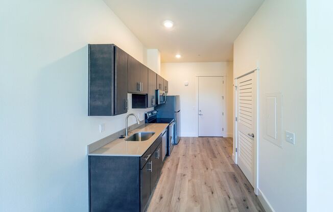 Studio, 1 bath, 538 sqft, $1,399, Unit 1105