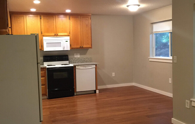 2 beds, 1 bath, 700 sqft, $1,795, Unit 1B