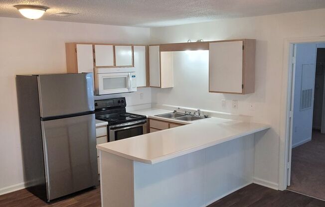 1 bed, 1 bath, 600 sqft, $900, Unit 190105B