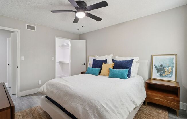 2 beds, 1.5 baths, 856 sqft, $1,764, Unit 1009