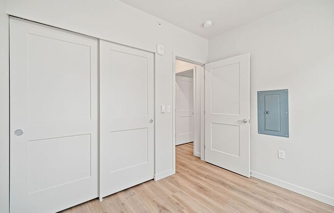 2 beds, 1 bath, 660 sqft, $2,200, Unit 208