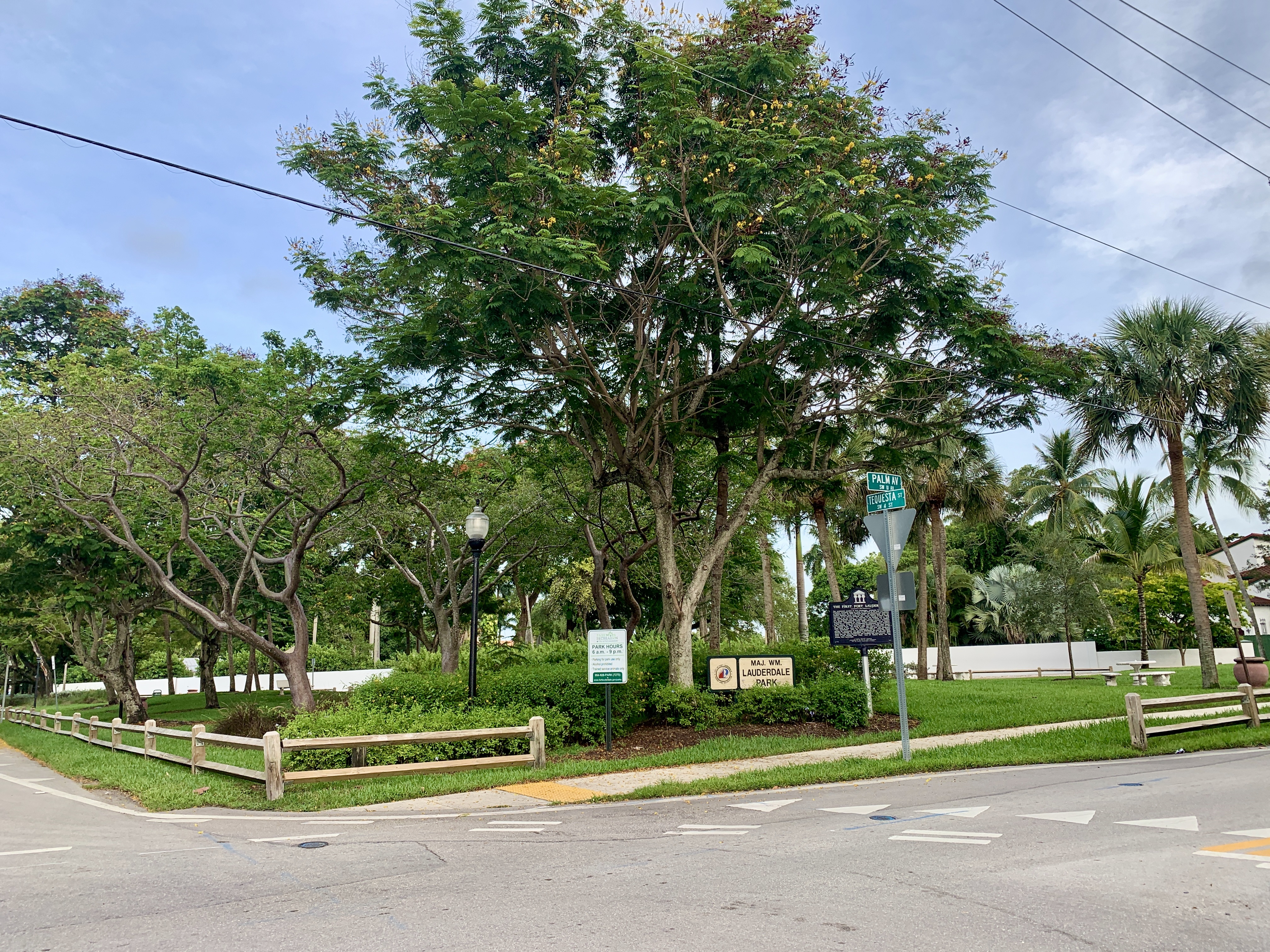 Lauderdale Park in Sailboat Bend