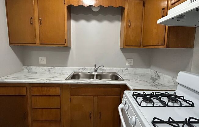 Rue Charles Apartments (4311 Charles St.)