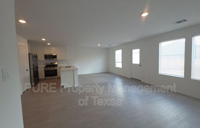 313 STRATUS LN