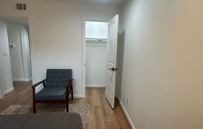 1 bed, 1 bath, 595 sqft, $1,290, Unit 115