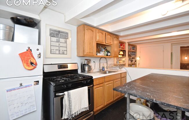 1 bed, 1 bath, $2,700, Unit 1