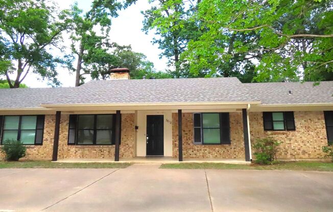 Updated 5 bedroom, 3 bathroom home in Tyler!!!