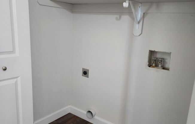 3 beds, 2 baths, 1,115 sqft, $2,185, Unit 247