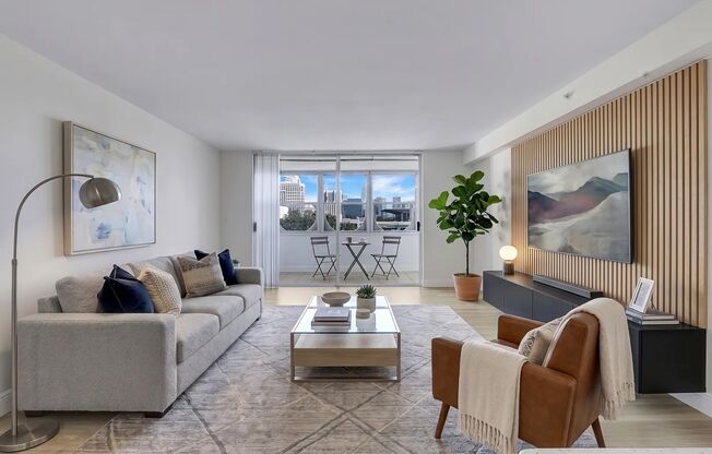 2 beds, 2 baths, 1,032 sqft, $1,700, Unit 310 (Renovated)