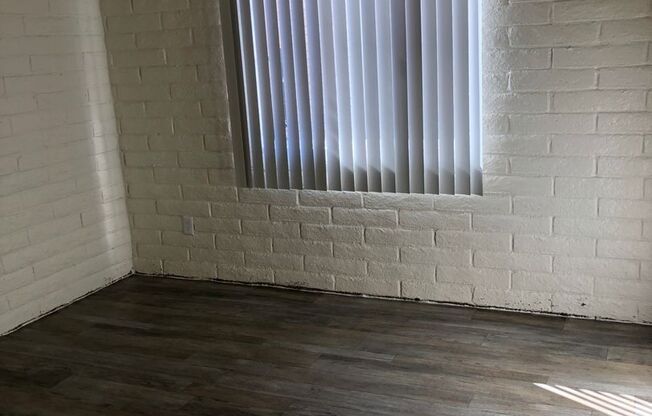 2 beds, 1 bath, 845 sqft, $1,125, Unit 511
