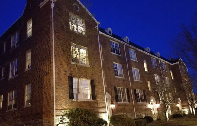 2 beds, 1 bath, 900 sqft, $2,700, Unit Alexandria Apartment Associates LLC-ALAPTS-MV012
