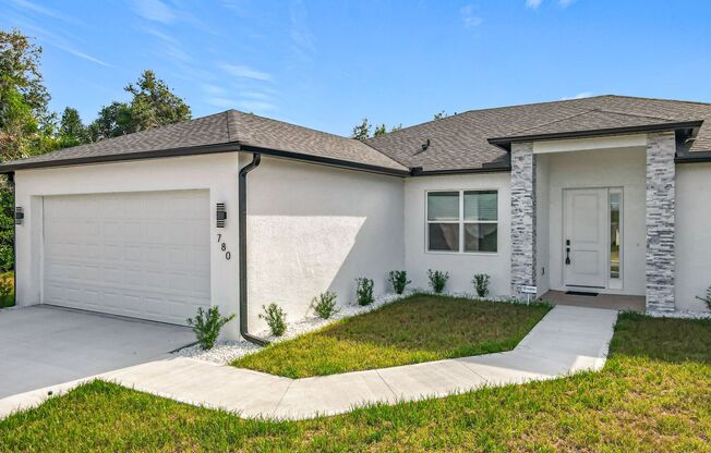 Brand New, Never Lived-In – Modern Luxury on a Private Cul-de-Sac in Deltona!