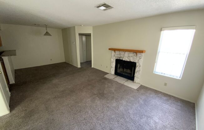 BEAUTIFUL CORNER UNIT CONDO!