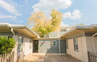 Welcome to 2301 Goss St